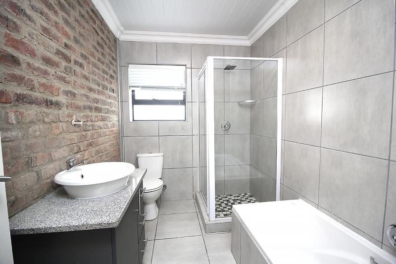 3 Bedroom Property for Sale in Reebok Western Cape